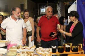 Altomonte in festa: musica, spettacoli, gastronomia e artigianato. In migliaia alla Notte Bianca 2025 - FOTO 72 altomonte12