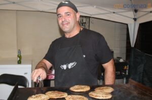 Altomonte in festa: musica, spettacoli, gastronomia e artigianato. In migliaia alla Notte Bianca 2025 - FOTO 62 altomonte23
