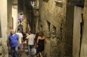 Altomonte in festa: musica, spettacoli, gastronomia e artigianato. In migliaia alla Notte Bianca 2025 - FOTO 61 altomonte24
