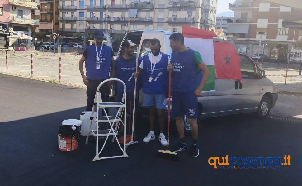 ass marocchina pulizia autostazione cosenza 04