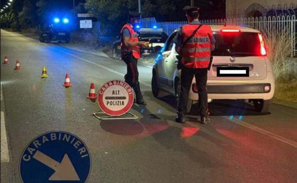 controlli stradali carabinieri movida estiva