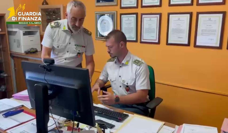 Maxi truffa sui bonus edilizi, scattano sequestri e confisce per oltre 5 milioni di euro 51 guardia finanza reggio calabria