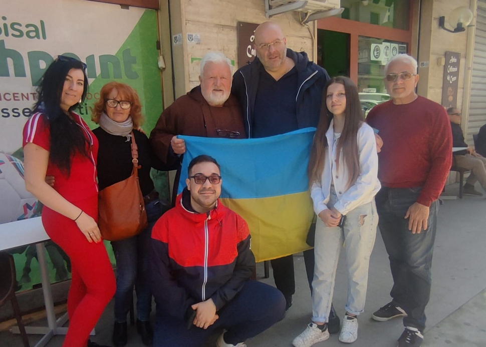 padre fedele Ucraina Noi Moderati