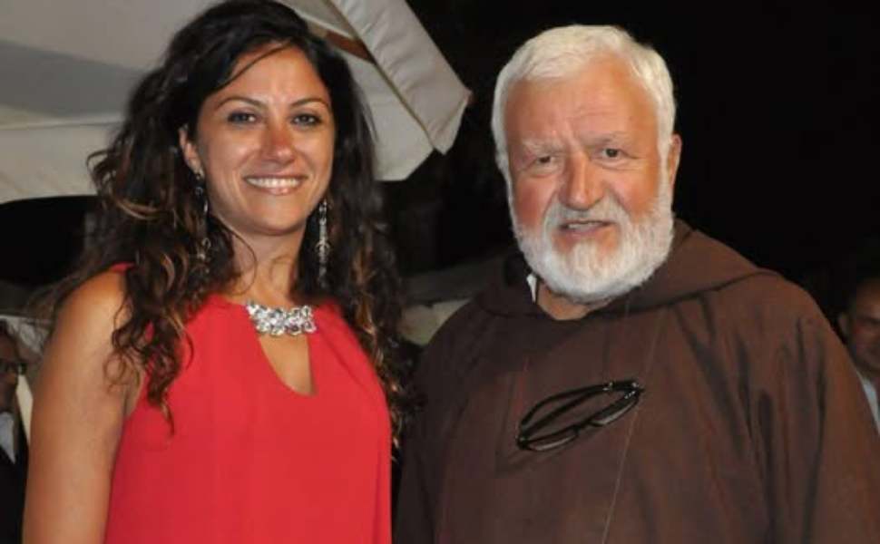 padre fedele e rosaria sucurro