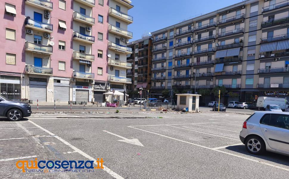 piazzale autostazione cosenza