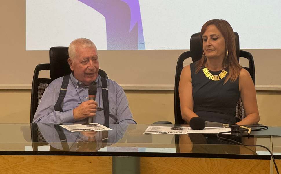 A Rende "Femminile Plurale": un confronto sul ruolo delle donne in politica, società e lavoro 56 Femminile Plurale Sandro Principe con Carmen Romano