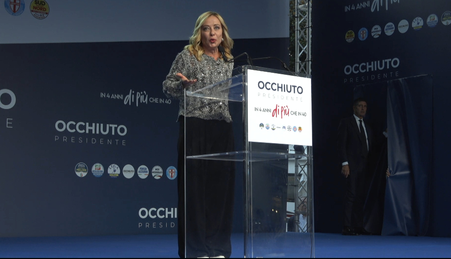 Giorgia Meloni spinge Occhiuto e attacca la sinistra: "No alla paghetta di Stato, la Calabria vuole competere" 65 Giorgia