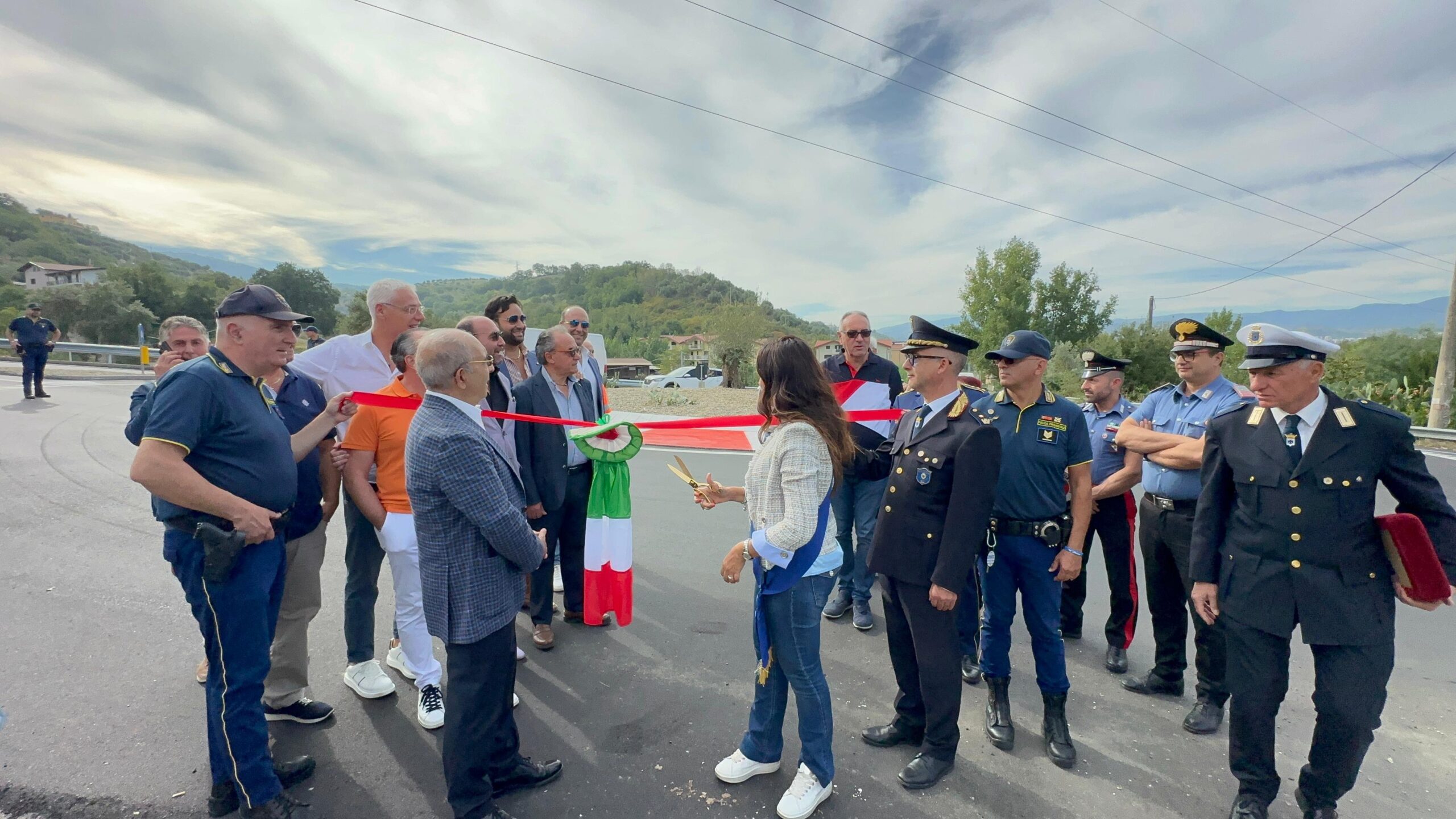 completata la nuova rotatoria in località Spina