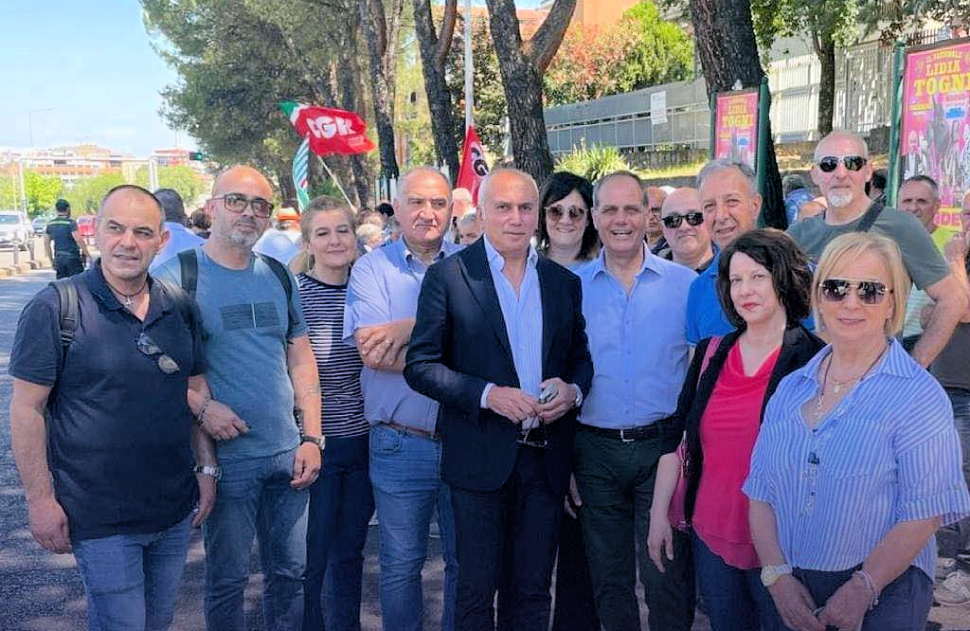 Cosenza, via libera alla stabilizzazione dei tirocinanti TIS. Caruso: "impegno mantenuto" 53 TIS Cosenza Caruso tirocinanti