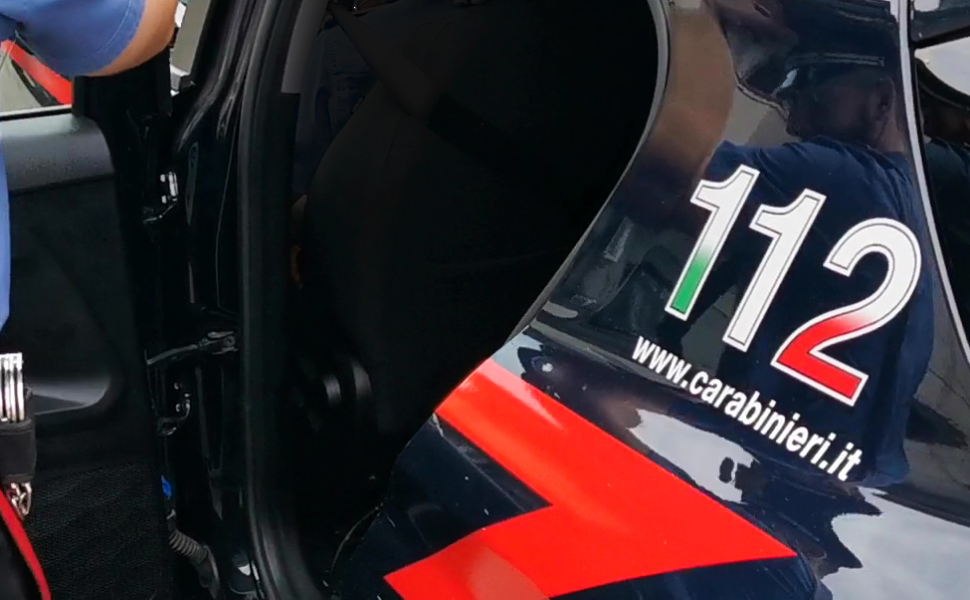 Carabinieri scoprono un deposito edile abusivo, due denunce e sequestro di 2.000 mq 51 carabinieri pattuglia ricettazione