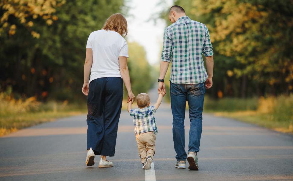 famiglia genitori figli