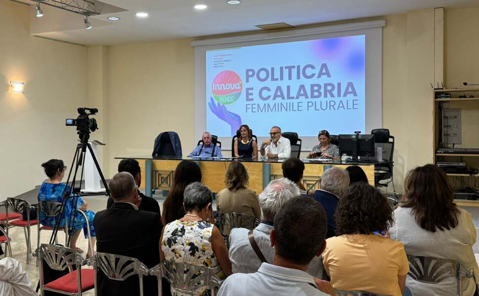 A Rende "Femminile Plurale": un confronto sul ruolo delle donne in politica, società e lavoro 55 femminile plurale rende 01