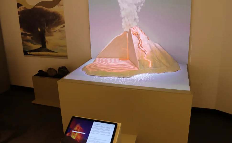 Unical: inaugurati nuovi musei hi-tech: Zoologia, Mineralogia e Petrografia. Esperienze immersive e realtà aumentate 83 inauguraione museo mineralogia petrografia 09