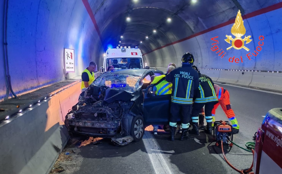 incidente galleria ss 106 var A