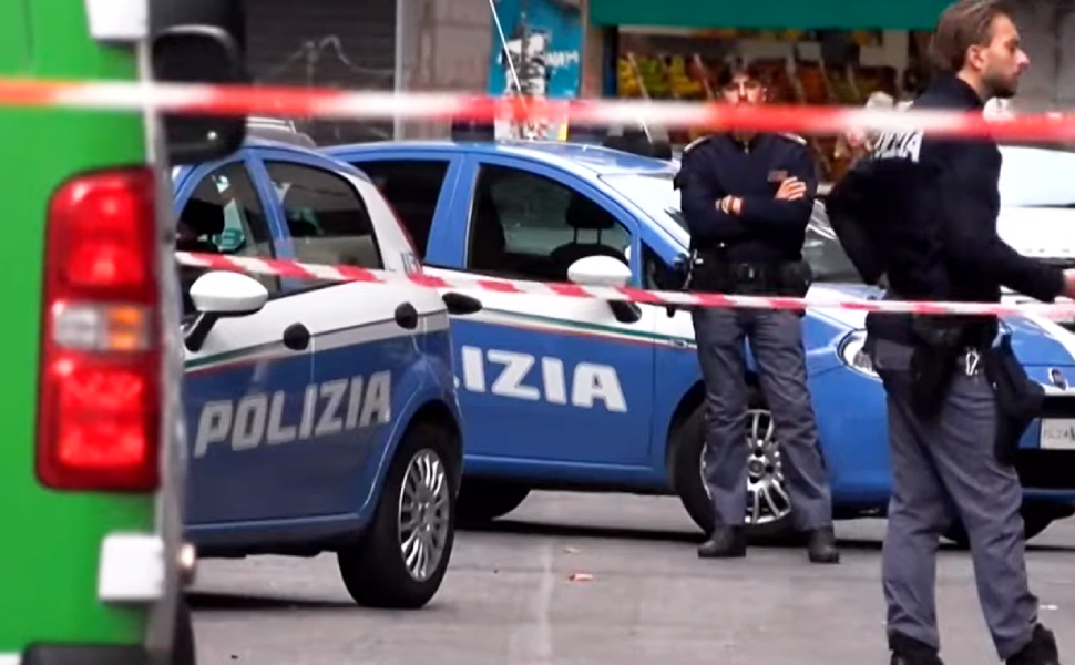 Rocco, il bimbo di Acri caduto dal balcone, lotta per vivere. La mamma "Volevo afferrarlo, non ce l'ho fatta" 52 Rocco bimbo Acri Roma caduta 02
