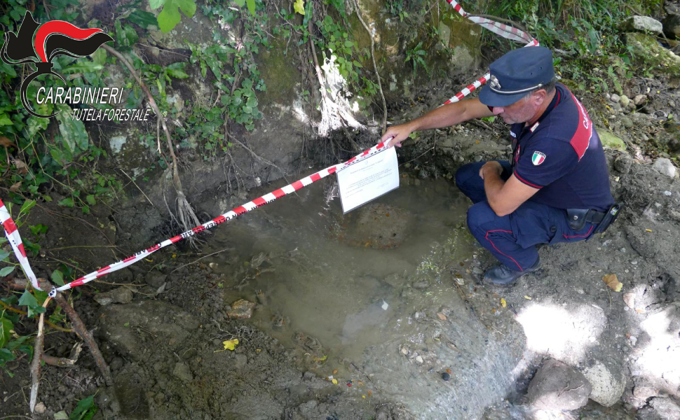 Scarico Falconara Carabinieri