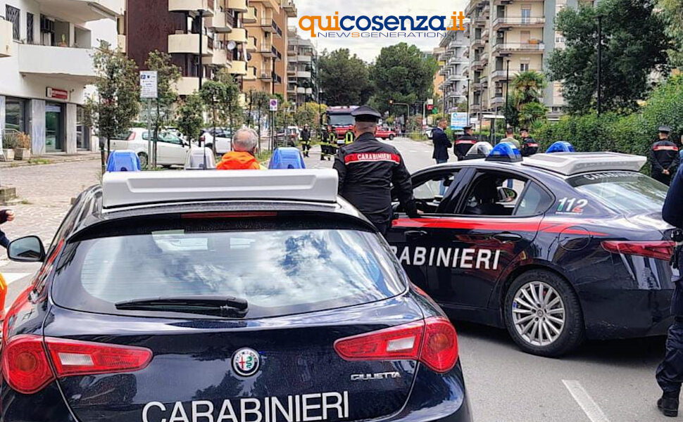 Valigia sospetta Rende Carabinieri