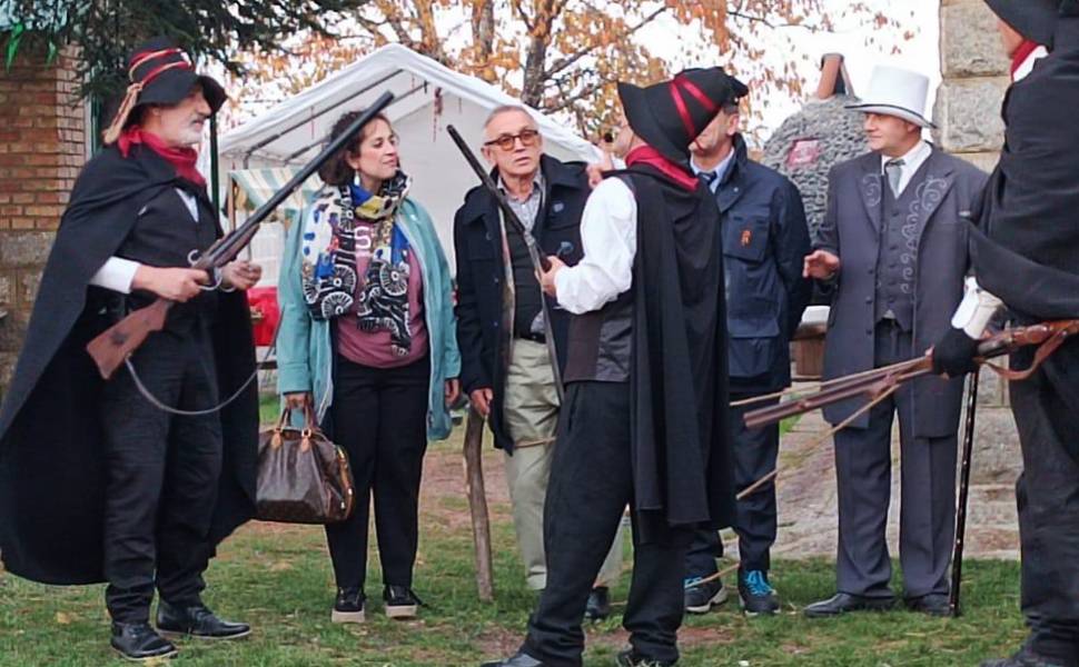 Bruno Barbieri, “4 Hotel” racconta la Sila tra gusto, accoglienza e natura: “si mangia da Dio” 53 bruno barbieri treno sila 02