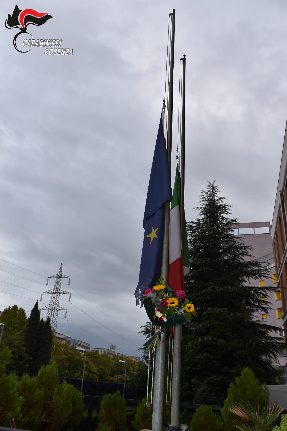 Strage dei carabinieri, le forze dell'ordine di Cosenza omaggiano i colleghi scomparsi 54 d7c38b1b 70c1 42f6 8d34 7396c8eb5411