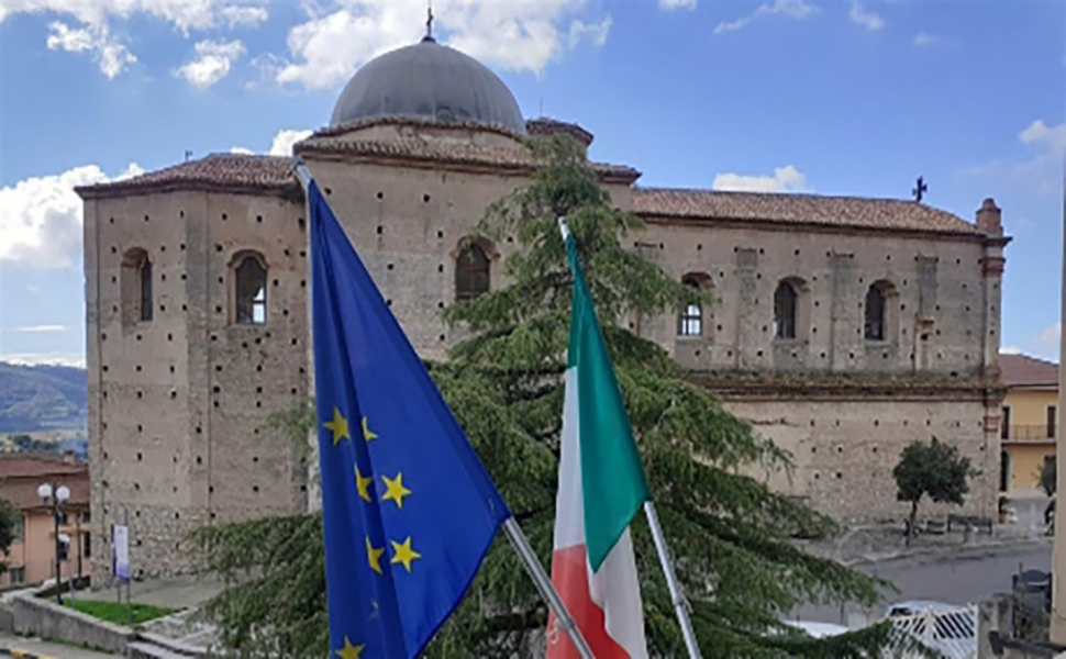frascineto_comune_bandiere