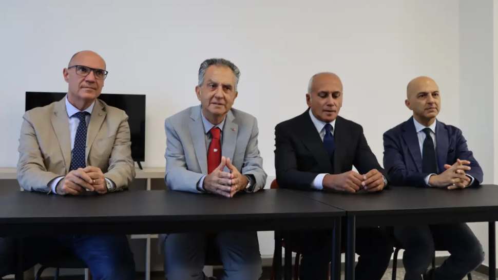 Cosenza, nel centro storico nasce la residenza per studenti dell'Unical. Leone: «La città può rinascere» 57 inaugurazione residenza Unical Cosenza