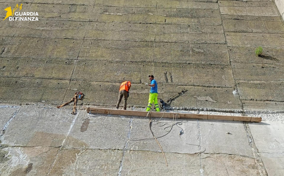 operai guardia finanza biella 01