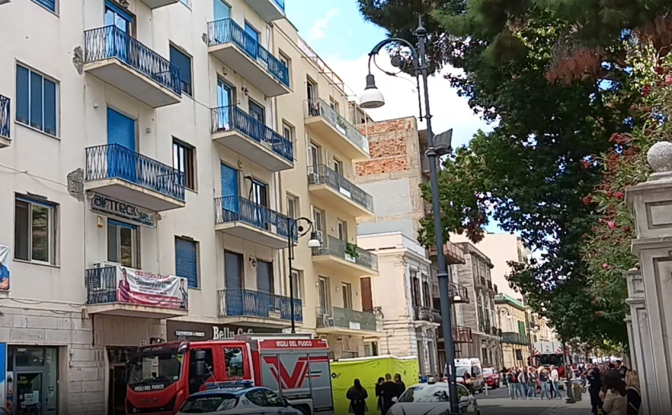 reggio calabria corso garibaldi polizia e vigili fuoco