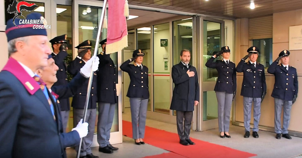 A Cosenza e nei Commissariati territoriali, carabinieri e polizia uniti nella memoria dell’agente Aniello Scarpati 53 Carabinieri Cosenza 01