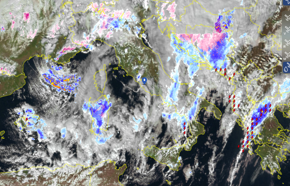 Immagini del satellite. Temporali e neve su Sila e Pollino 