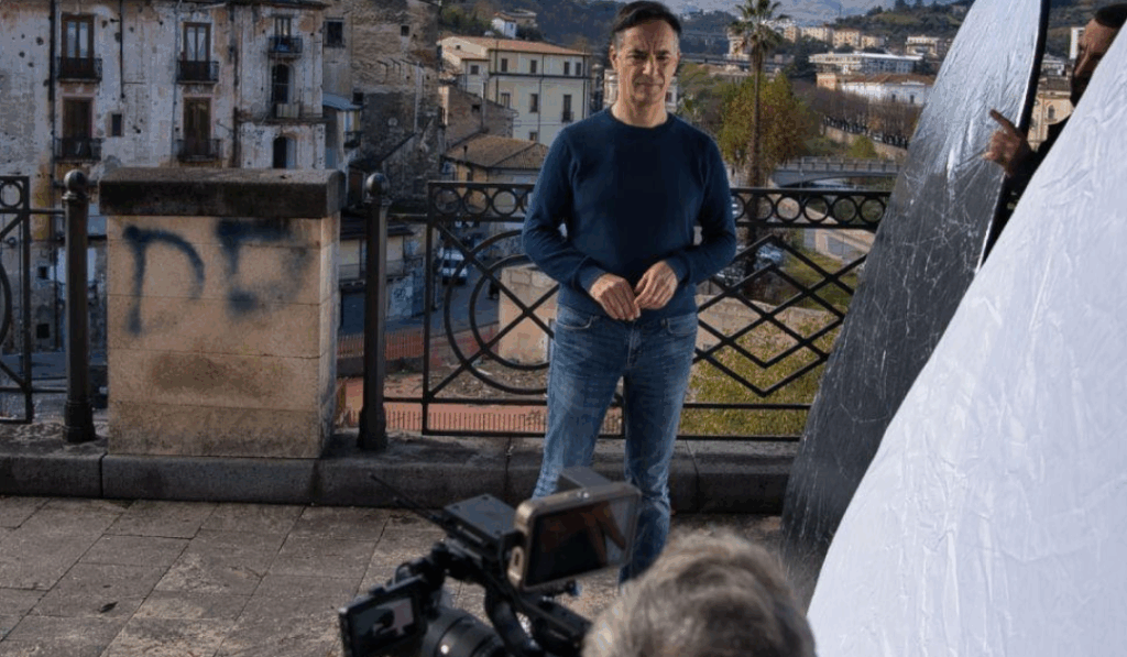 Peppino Mazzotta torna a Cosenza: l'attore di Montalbano è il testimonial per l’ambiente 53 spot_peppino-mazzotta-cosenza.