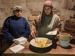 Morano Calabro come Betlemme: al via la XIV edizione del Presepe Vivente. La magia del Natale riabita il borgo 56 484571087 1055008213337241 2149952768640275670 n