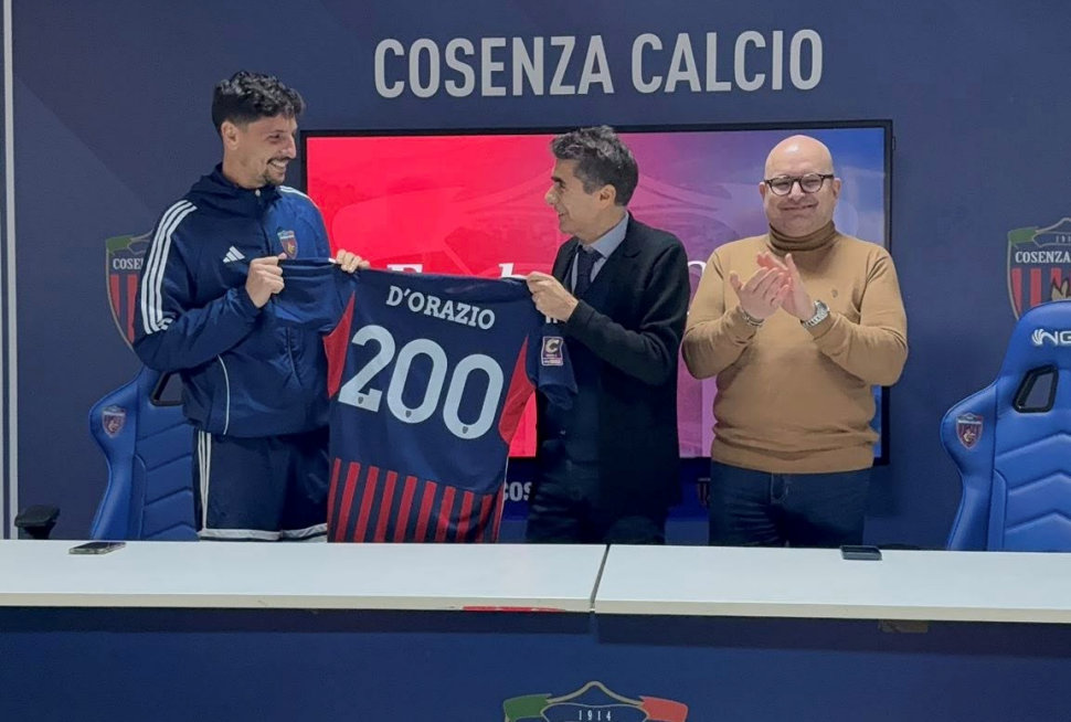 Tommaso D’Orazio record e fedeltà: celebrato il traguardo delle 200 presenze con il Cosenza Calcio 52 Tommaso D'Orazio Cosenza