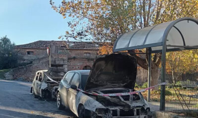 Auto in fiamme Santa Domenica Talao