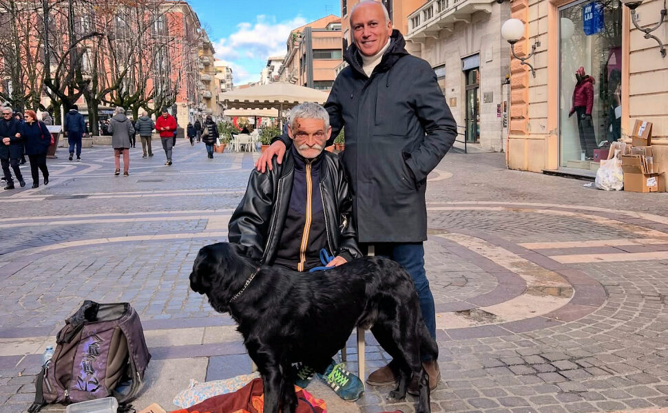 Cristian Clochard Cosenza Corso Mazzini