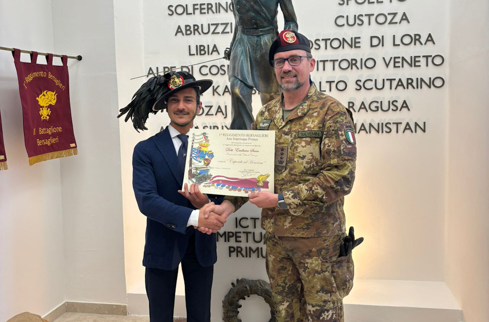 Cosenza, Emiliano Sacco "Caporale ad Honorem". Onorificenza al responsabile del cerimoniale comunale 51 Emilaino Sacco Comune responsabile cerimoniale