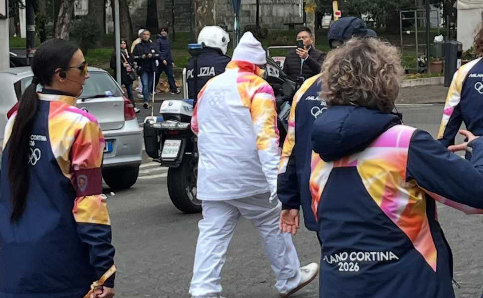 La Fiamma Olimpica è arrivata a Cosenza: ultima tappa del tuor in Calabria 54 Fiamma Olimpica Cosenza