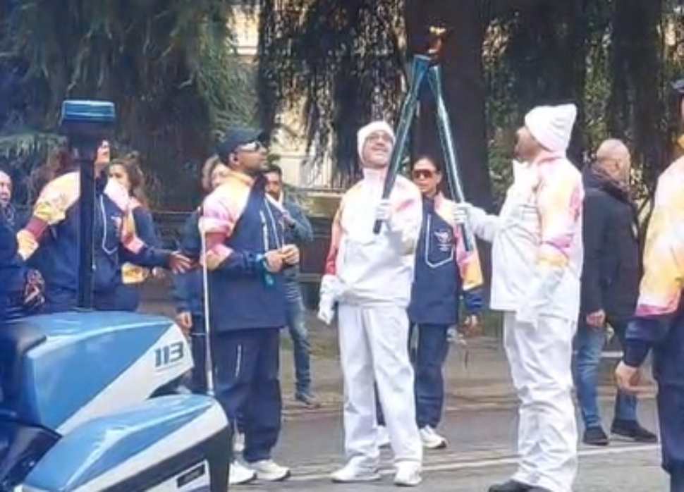 La Fiamma Olimpica è arrivata a Cosenza: ultima tappa del tuor in Calabria 53 Fiamma Olimpica Cosenza