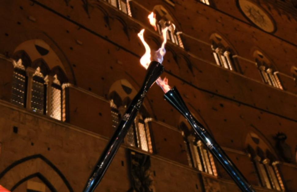 Fiamma Olimpica a Cosenza, limitazioni al traffico e disposizioni della Polizia Locale 52 Fiamma olimpica a Cosenza
