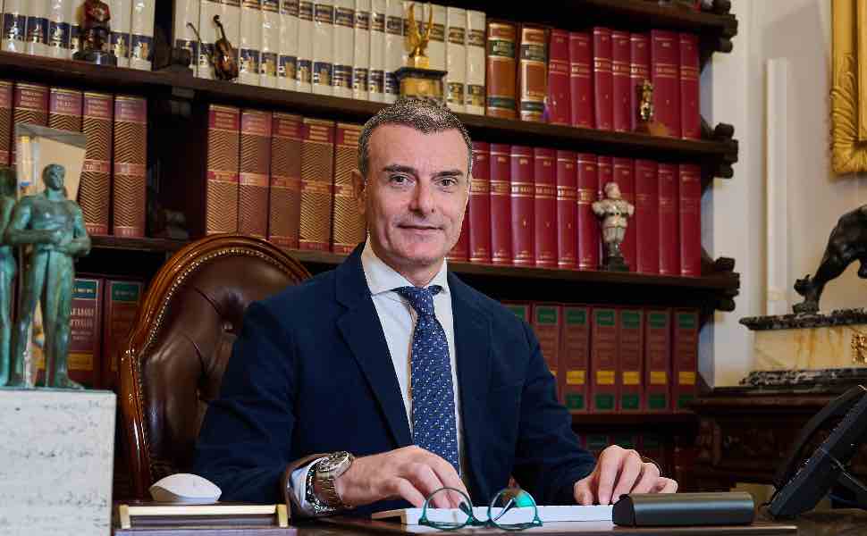 Mandato d'arresto europeo per Lupin, dopo l'interrogatorio arriva la scarcerazione: l'annuncio 52 Francesco Nicoletti, avvocato di Pometti in arte Lupin