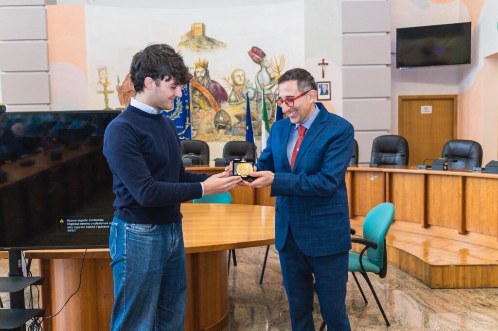 Missione Plasma Observatory: Cosenza protagonista della ricerca spaziale europea 53 Giordano e Valentini