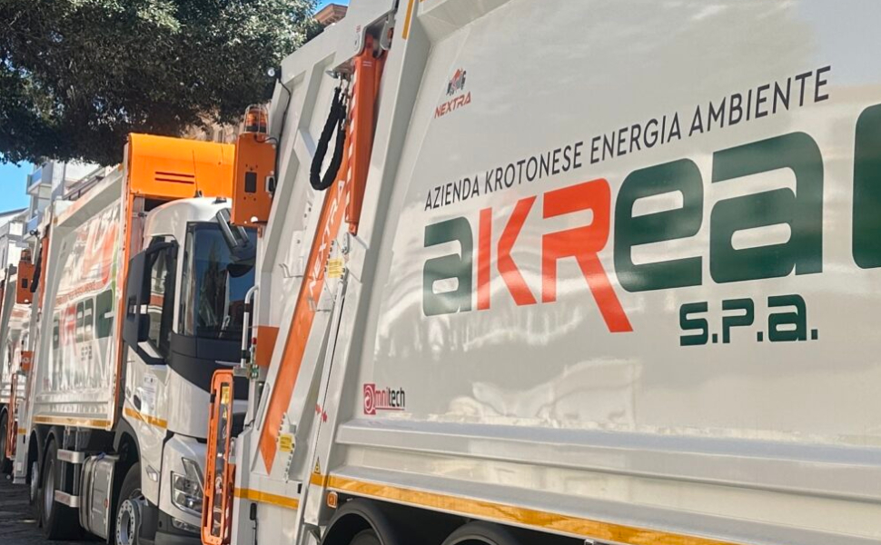 Mezzi Akrea Rifiuti Crotone
