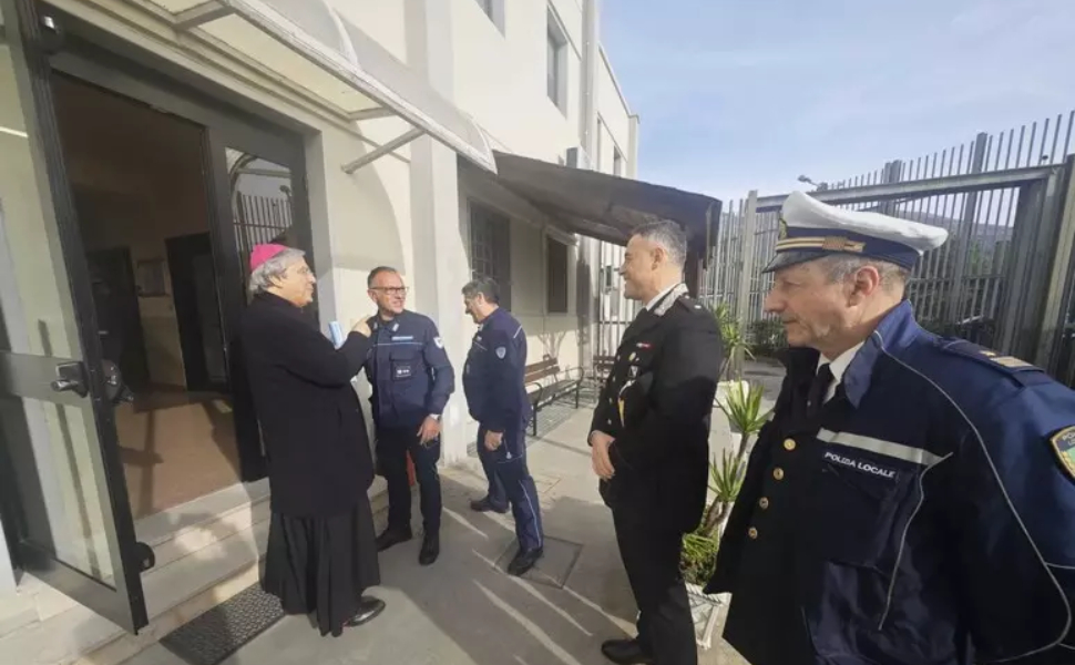 "Non siete un errore": le parole del vescovo Savino ai detenuti del carcere di Castrovillari 51 Mons-Savino_carcere_Castrovillari