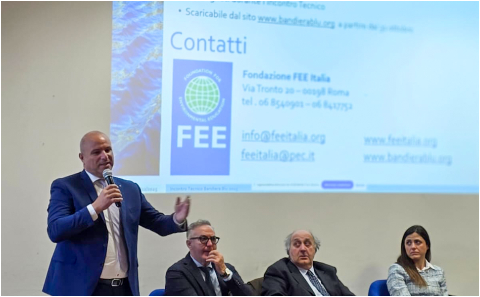 Praia a Mare guida i comuni calabresi verso nuove Bandiere Blu: incontro in Regione 51 Praia-a-Mare_sindaco_bandiere-blu