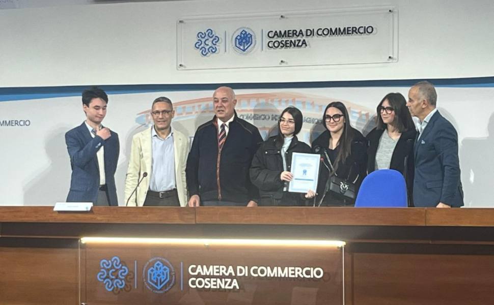 Castrovillari, premio per l'ISS“Fermi-Pitagora-Calvosa”: primo tra gli istituti della provincia 52 ISS “Fermi-Pitagora-Calvosa” Castrovillari