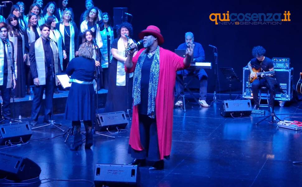 TAU - Eric B Turner - Elisa Brown - Come Shine Gospel Choir 03