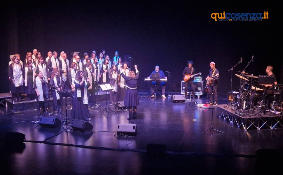 TAU - Eric B Turner - Elisa Brown - Come Shine Gospel Choir 06
