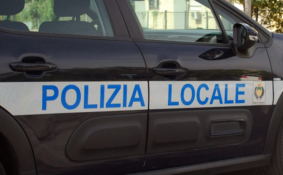 auto vigili urbani cosenza