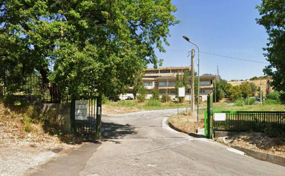 Bambini e disabilità: a Cosenza i genitori forniscono materiale per le terapie. Ultima richiesta? I “cartoni” 52 bambini - poliambulatorio serra spiga