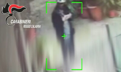 Si finge tenente dei carabinieri e si fa consegnare gioielli per 30mila euro: arrestato 53 carabinieri truffa anziana rc