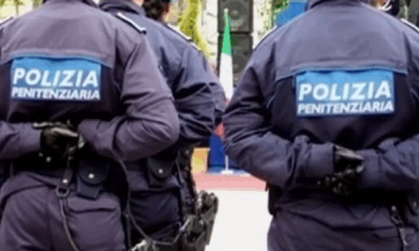 carcere-minorile_rivolta_catanzaro_polizia